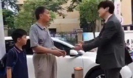 咱家剧组现场爆料视频播放,幕后花絮大曝光！